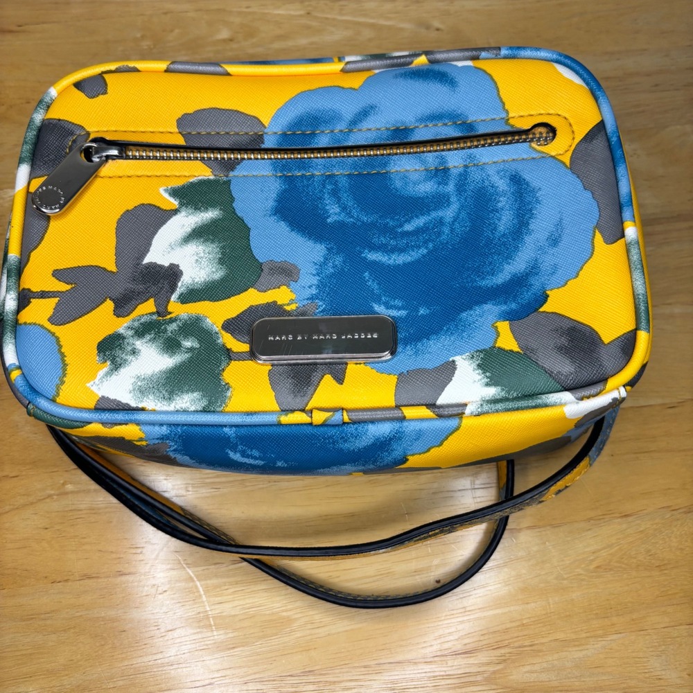 Marc by Marc Jacobs Crossbody Bag‎ Women's Small Yellow Blue Floral